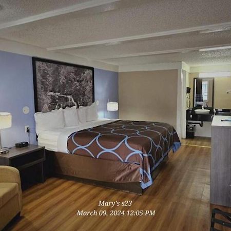 Super 8 By Wyndham Asheville/Biltmore Exteriér fotografie